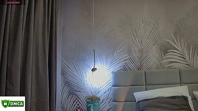 Snapshot of Emma_plux chatting on October 2025 08:05:02 AM Emma plux online show from October 2025 08:05:02 AM