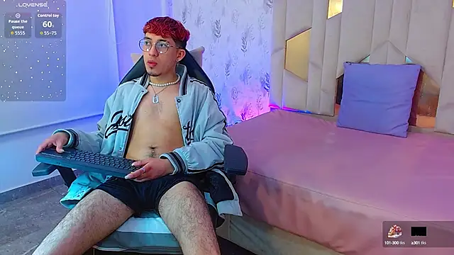 Snapshot of Axel_tay chatting on September 2025 03:29:01 AM Axel tay online show from September 2025 03:29:01 AM