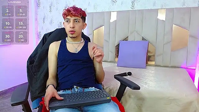 Snapshot of Axel_tay chatting on September 2025 03:19:02 AM Axel tay online show from September 2025 03:19:02 AM