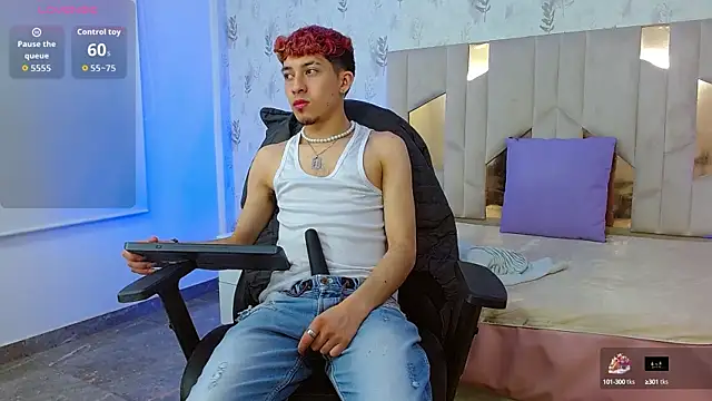 Snapshot of Axel_tay chatting on September 2025 03:32:02 AM Axel tay online show from September 2025 03:32:02 AM