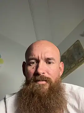 Snapshot of 32XRedBeard chatting on January 2025 02:14:01 PM 32XRedBeard online show from January 2025 02:14:01 PM