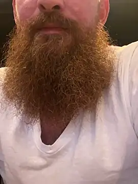 Snapshot of 32XRedBeard chatting on January 2025 10:19:01 PM 32XRedBeard online show from January 2025 10:19:01 PM
