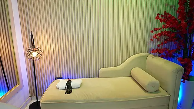 Snapshot of Emma_Walkerr_ chatting on September 2025 07:06:02 PM Emma Walkerr online show from September 2025 07:06:02 PM