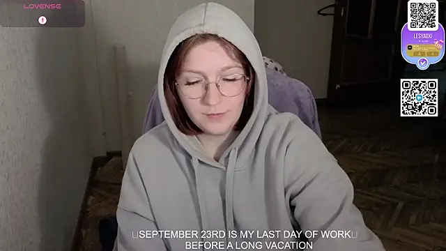 Snapshot of LesyaOxi chatting on September 2025 08:48:01 AM LesyaOxi online show from September 2025 08:48:01 AM