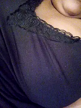 Samara-Bella online show from October 2025 05:08:02 PM