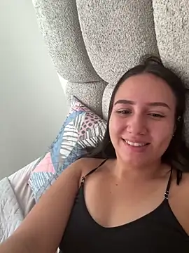 Snapshot of Jullya_x chatting on March 2026 04:01:02 PM Jullya x online show from March 2026 04:01:02 PM