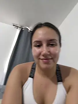 Snapshot of Jullya_x chatting on April 2026 09:37:02 PM Jullya x online show from April 2026 09:37:02 PM