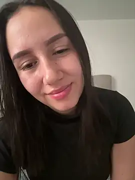 Snapshot of Jullya_x chatting on July 2026 10:26:02 PM Jullya x online show from July 2026 10:26:02 PM