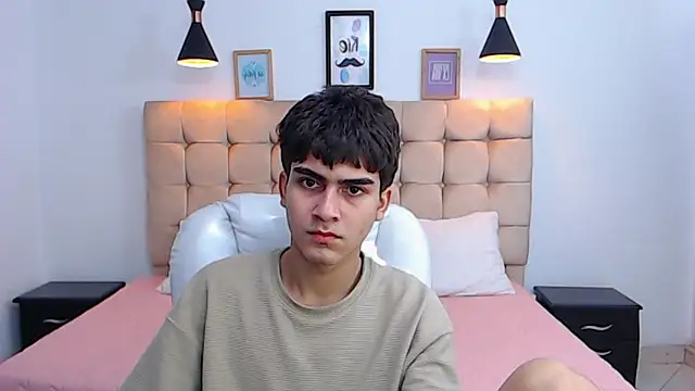 Tommy18   online show from January 2025 06:26:01 AM