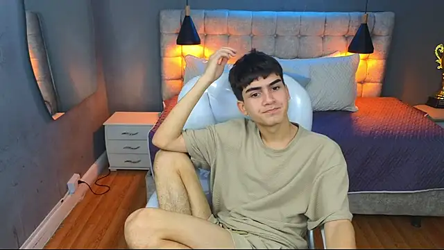 Tommy18   online show from March 2025 10:09:01 AM