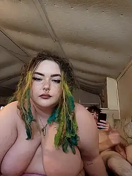 LitHippieBaby420 online show from January 2025 10:19:01 PM