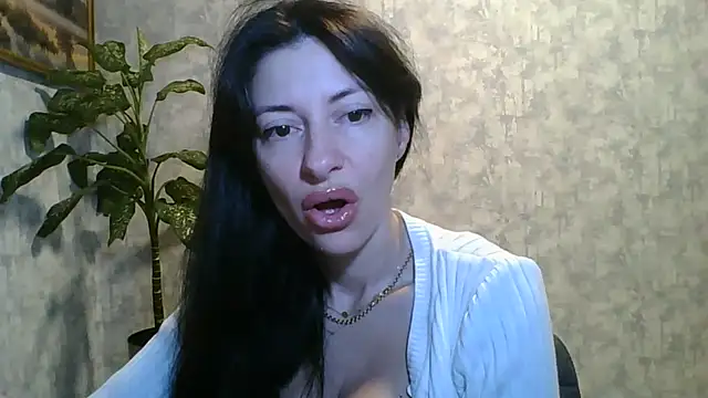 LissaBlossom online show from June 2026 03:10:02 AM