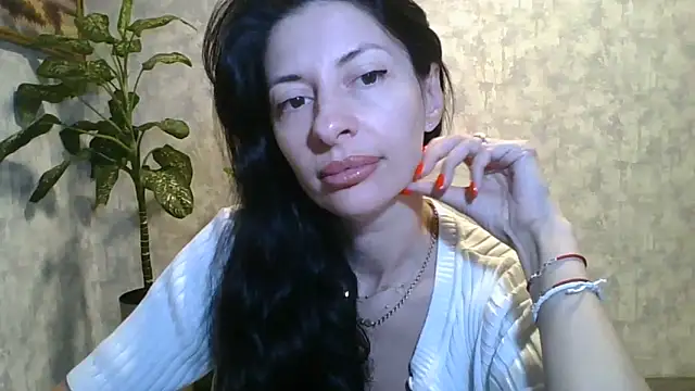 LissaBlossom online show from June 2026 03:23:02 PM