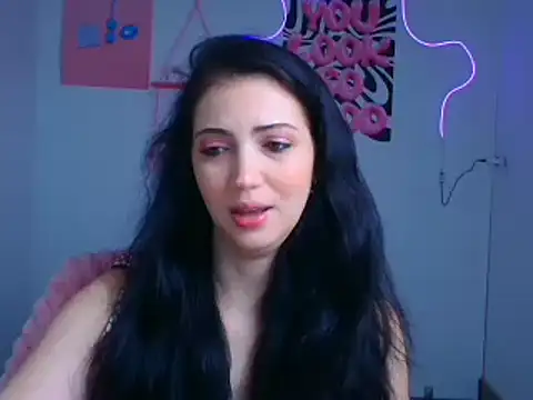 Snapshot of Amalia_amor chatting on October 2025 05:26:02 AM Amalia amor online show from October 2025 05:26:02 AM