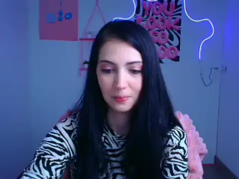 Snapshot of Amalia_amor chatting on October 2025 06:37:01 AM Amalia amor online show from October 2025 06:37:01 AM