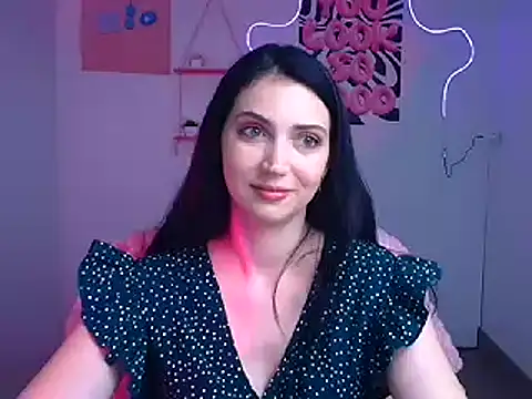 Snapshot of Amalia_amor chatting on November 2025 12:49:02 PM Amalia amor online show from November 2025 12:49:02 PM