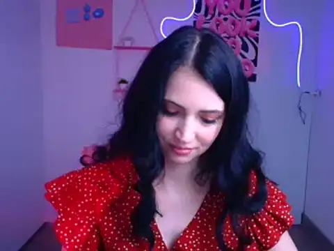 Snapshot of Amalia_amor chatting on November 2025 12:38:01 PM Amalia amor online show from November 2025 12:38:01 PM