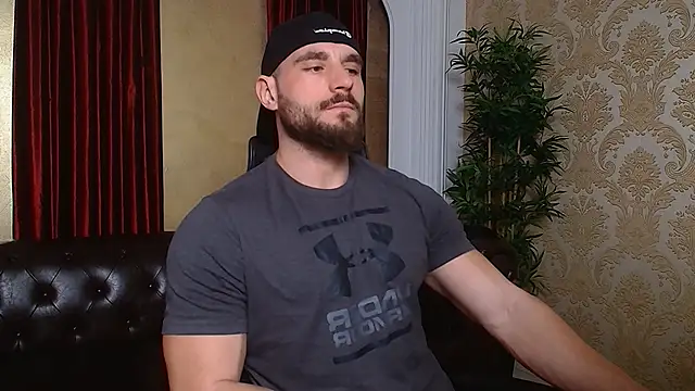 Snapshot of AdamJamesonn chatting on March 2025 05:22:02 AM AdamJamesonn online show from March 2025 05:22:02 AM