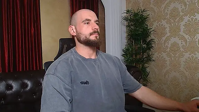 Snapshot of AdamJamesonn chatting on March 2025 06:24:02 AM AdamJamesonn online show from March 2025 06:24:02 AM