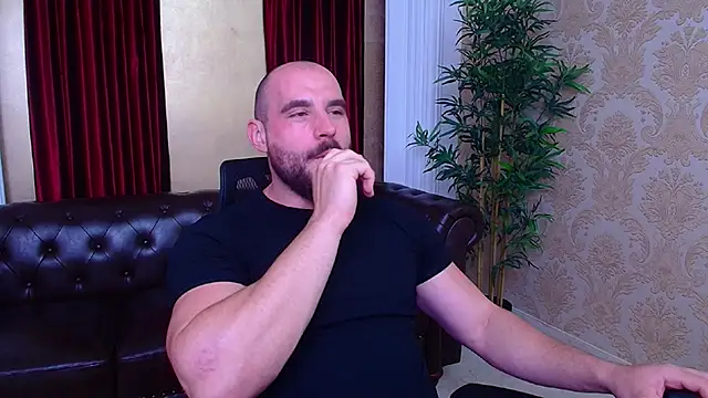 Snapshot of AdamJamesonn chatting on September 2025 05:20:01 AM AdamJamesonn online show from September 2025 05:20:01 AM