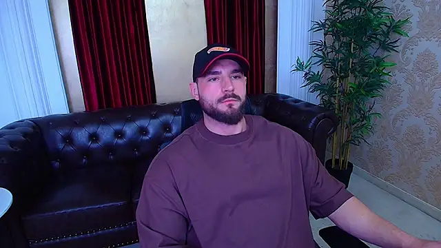 Snapshot of AdamJamesonn chatting on November 2025 06:02:02 AM AdamJamesonn online show from November 2025 06:02:02 AM