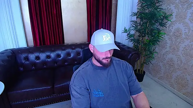 Snapshot of AdamJamesonn chatting on November 2025 05:29:01 AM AdamJamesonn online show from November 2025 05:29:01 AM