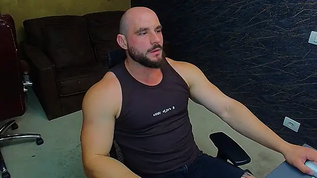 AdamJamesonn online show from June 2026 05:12:02 AM