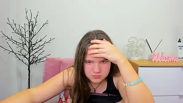 AdeleCruz online show from February 2025 04:14:02 PM