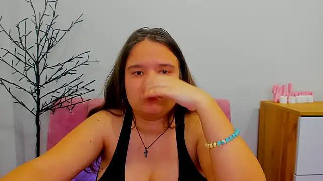 AdeleCruz online show from March 2025 04:43:02 PM