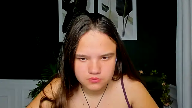 AdeleCruz online show from May 2026 11:59:01 AM
