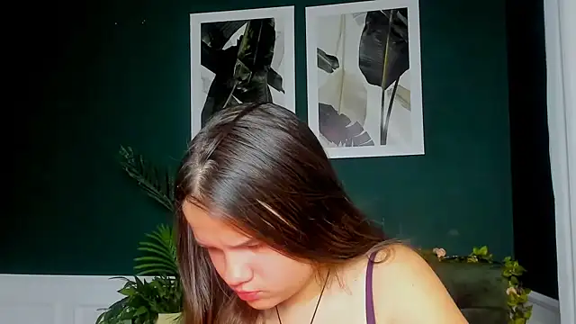 AdeleCruz online show from May 2026 12:11:02 PM