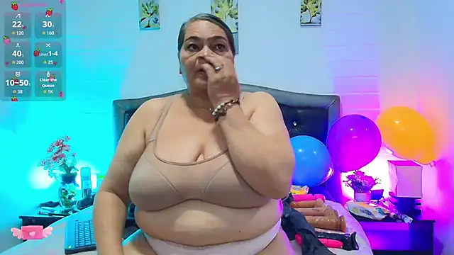 VickyBoobss online show from April 2026 01:31:01 PM