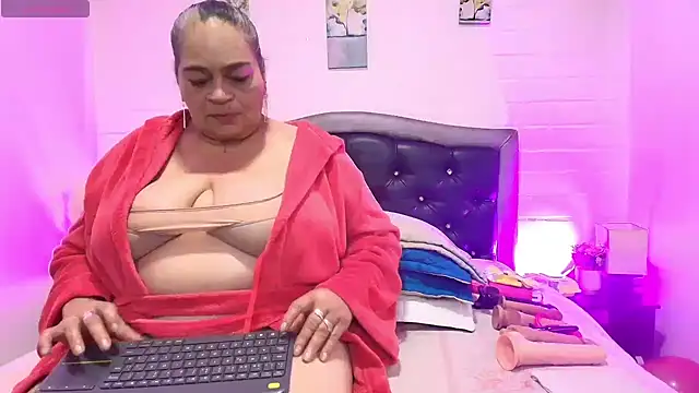 VickyBoobss online show from June 2026 07:46:01 PM