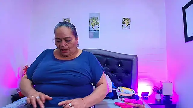 VickyBoobss online show from June 2026 12:47:02 PM