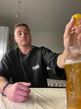 viamen online show from October 2025 03:43:01 PM