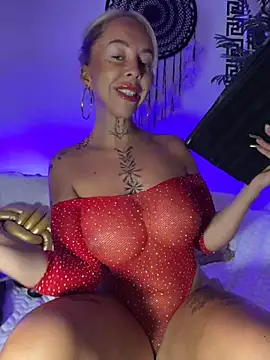 Snapshot of CheekyChels chatting on September 2025 04:19:01 PM CheekyChels online show from September 2025 04:19:01 PM