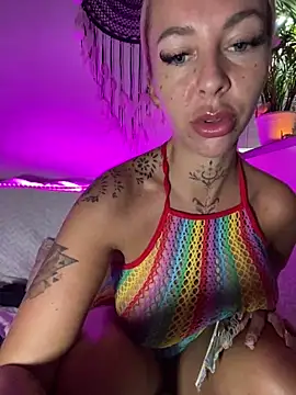 CheekyChels online show from September 2025 06:39:01 AM