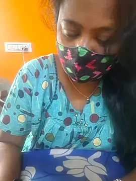 Snapshot of kanikasree chatting on February 2026 03:27:02 AM kanikasree online show from February 2026 03:27:02 AM