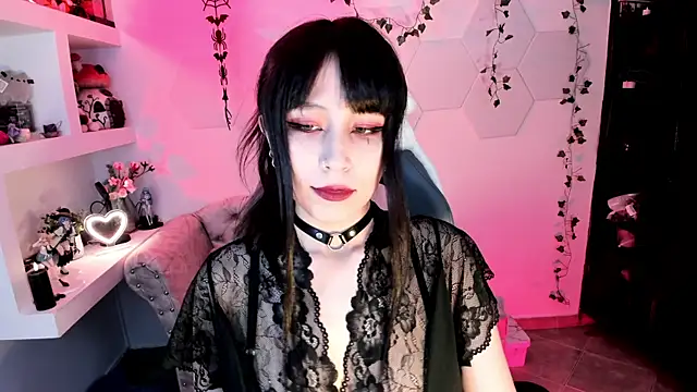 Snapshot of Effy_Devalk chatting on February 2025 04:03:02 PM Effy Devalk online show from February 2025 04:03:02 PM