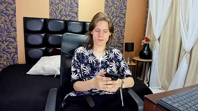 blondie lover69 online show from February 2025 07:35:02 PM