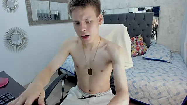 blondie lover69 online show from March 2025 08:10:02 PM