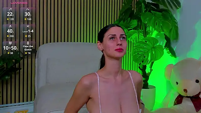 BelovedKhloee online show from March 2026 03:17:01 PM