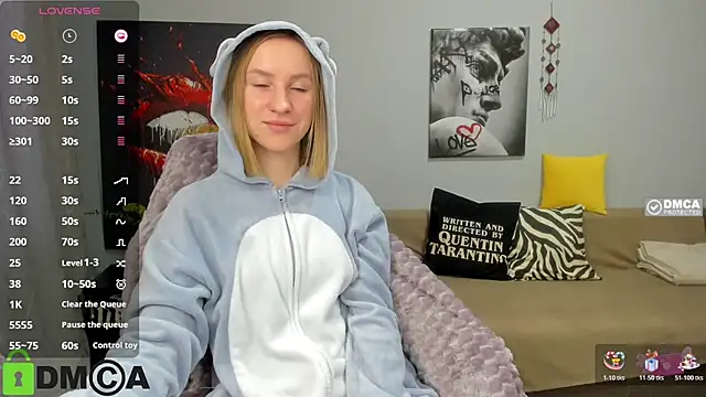 Snapshot of BeautyBlondy chatting on February 2026 01:31:02 PM BeautyBlondy online show from February 2026 01:31:02 PM