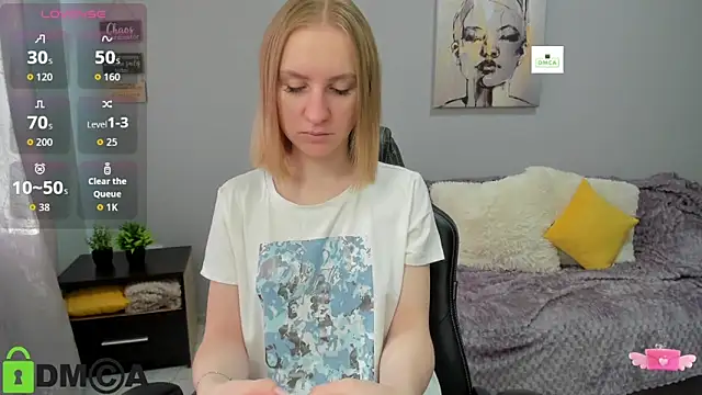 Snapshot of BeautyBlondy chatting on March 2026 07:14:02 AM BeautyBlondy online show from March 2026 07:14:02 AM