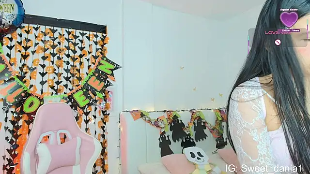 Snapshot of sweet_dania_ chatting on October 2025 06:58:02 AM sweet dania online show from October 2025 06:58:02 AM