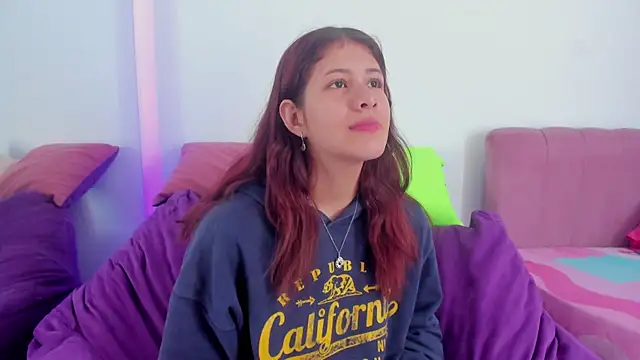 MiaQueen021 online show from September 2025 02:09:02 PM