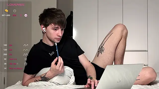 Snapshot of Calvin_Polanski chatting on February 2026 06:52:02 PM Calvin Polanski online show from February 2026 06:52:02 PM