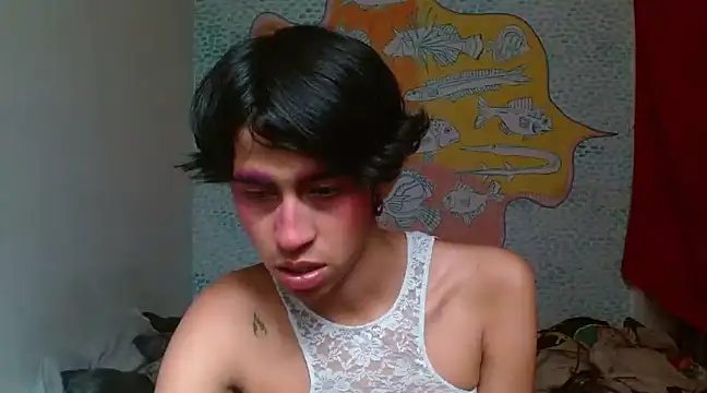 Snapshot of boysLittle chatting on February 2025 03:20:01 PM boysLittle online show from February 2025 03:20:01 PM