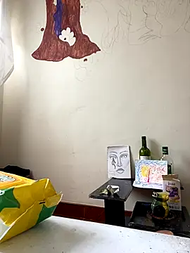 Snapshot of boysLittle chatting on October 2025 03:20:02 PM boysLittle online show from October 2025 03:20:02 PM