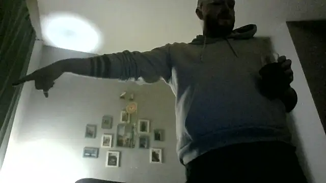 Snapshot of GaySexxPL chatting on April 2026 08:07:02 PM GaySexxPL online show from April 2026 08:07:02 PM